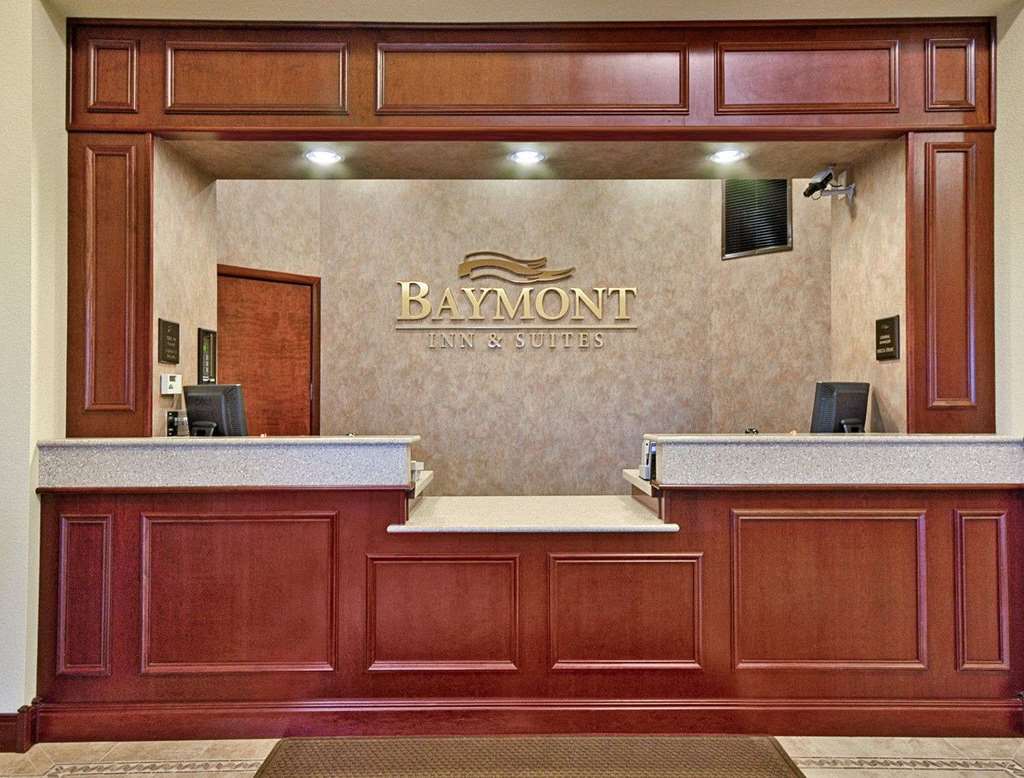 Baymont By Wyndham Plymouth Hotel Interior photo